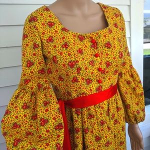 Yellow Floral Print Robe Maxi Mod Hippie Quilted Bishop Sleeve XS